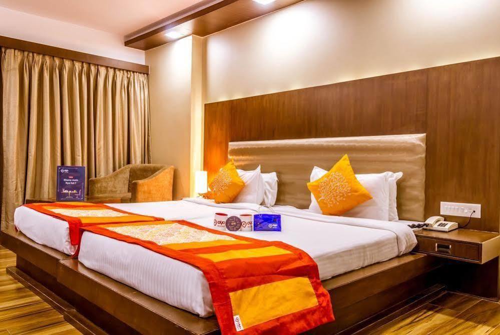 Oyo Premium Coastal Battery Hotel Visakhapatnam Ngoại thất bức ảnh