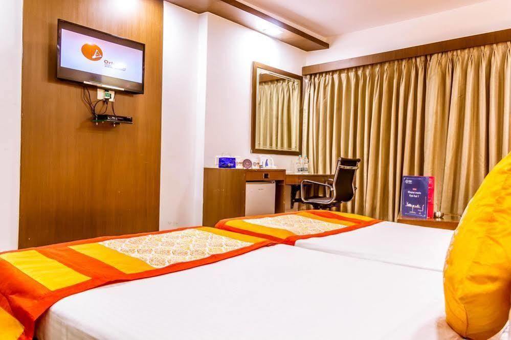 Oyo Premium Coastal Battery Hotel Visakhapatnam Ngoại thất bức ảnh